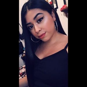 Meet your Posher, Noemi